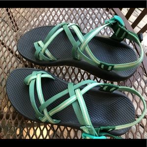 Chacos!